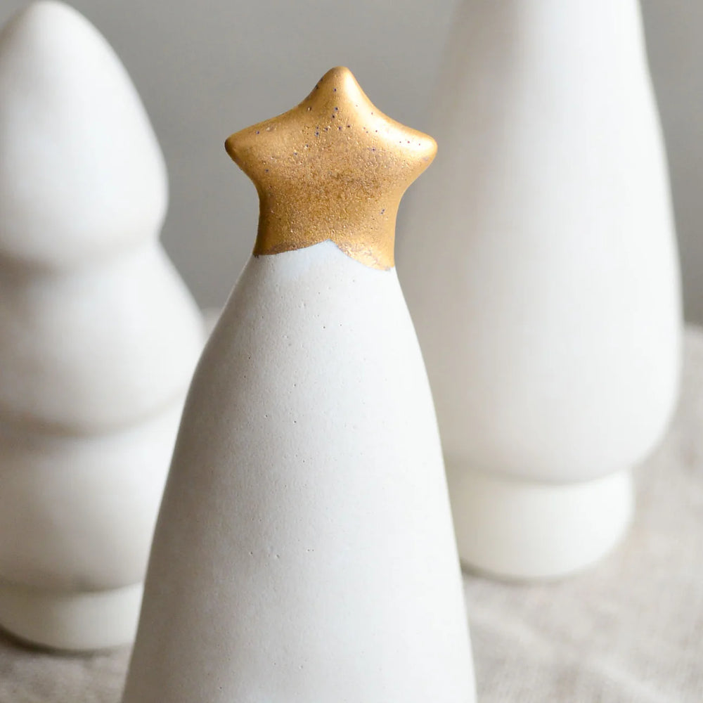 GOLD LUSTRE CHRISTMAS TREE GIFT BOX