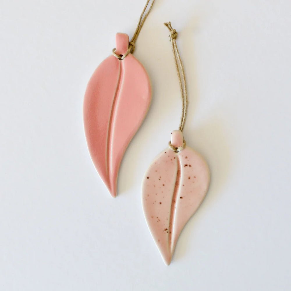 AUTUMN PINKS EUCALYPTUS LEAF GIFT BOX