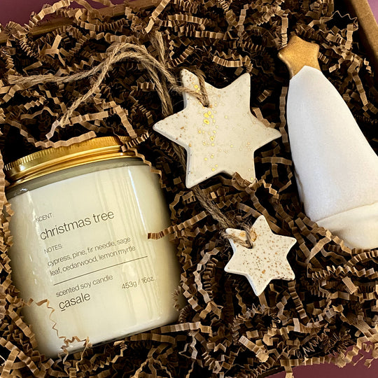 GOLD LUSTRE CHRISTMAS TREE GIFT BOX