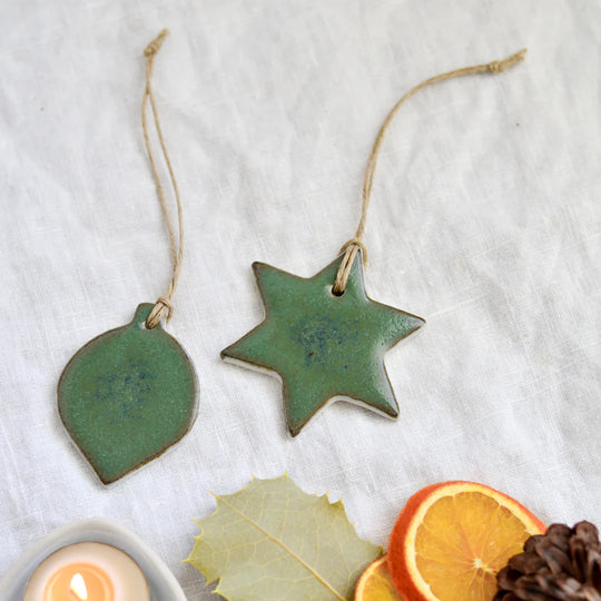 WOODLAND STAR AND BAUBLE GIFT BOX