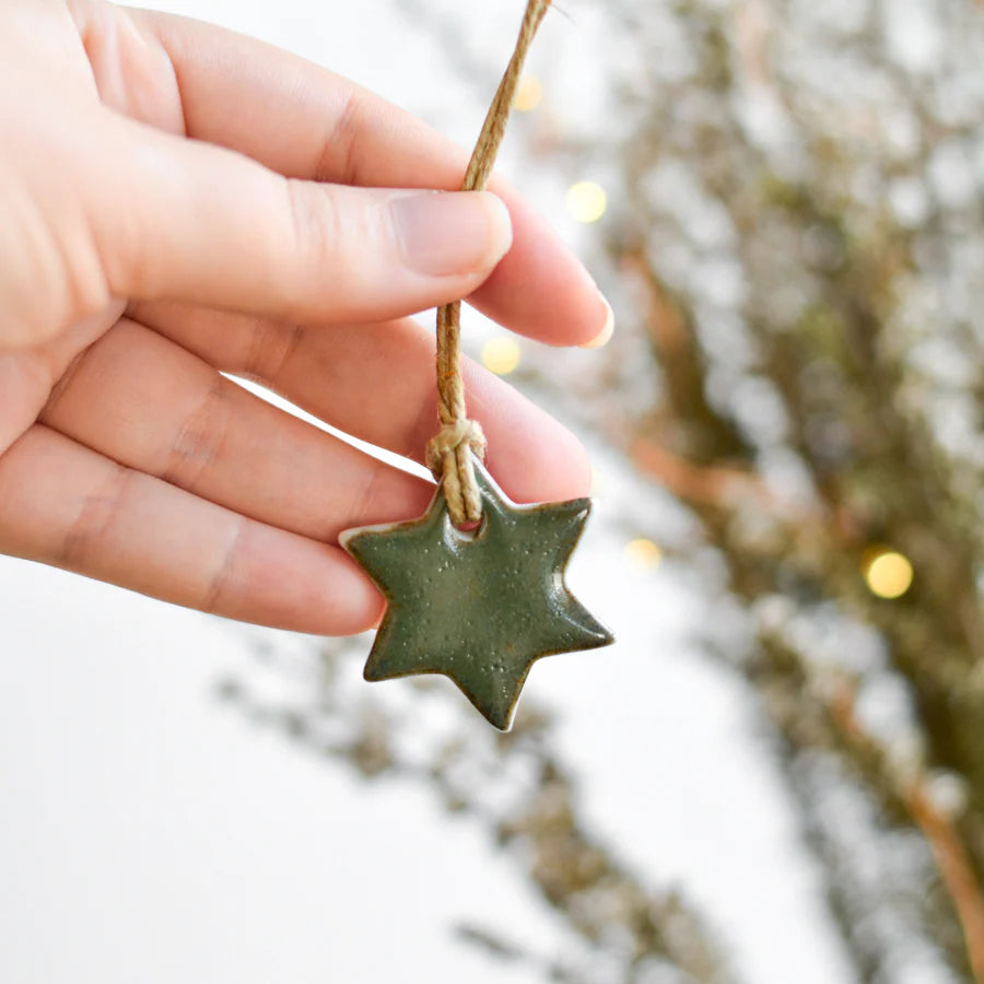 WOODLAND STAR AND BAUBLE GIFT BOX