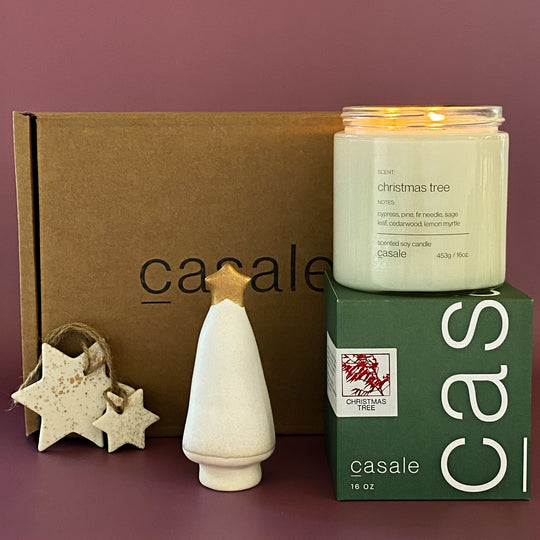 GOLD LUSTRE CHRISTMAS TREE GIFT BOX